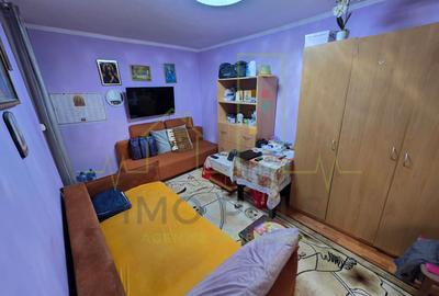 Etaj intermediar. Bucatarie si balcon din constructie. Mobilat si utilat. - 2