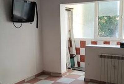 Apartament cu 2 camere semidecomandat în Obor