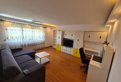 Apartament cu 2 camere decomandat în Tătărași