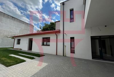 Casa Platinia Parcul Mare curte 500mp rezidential sau birou panouri 6k - 2