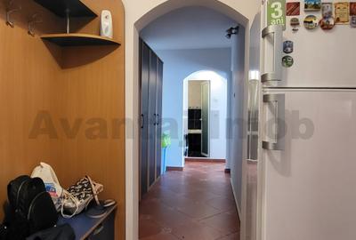 Crangasi, centrala proprie, zugravit recent - 10