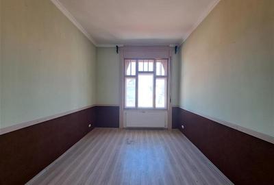 Apartament cu 3 camere, decomandat, situat in zona Semicentrala! - 4