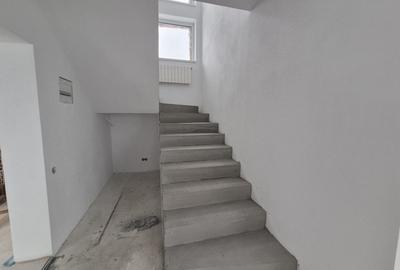 Casă în Cisnădioara, comision 0%, teren 1170 mp - 8