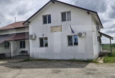 Casă individuală cu 8 camere în Găești