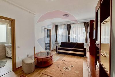 Apartament cu 2 camere semidecomandat, mobilat în Florești
