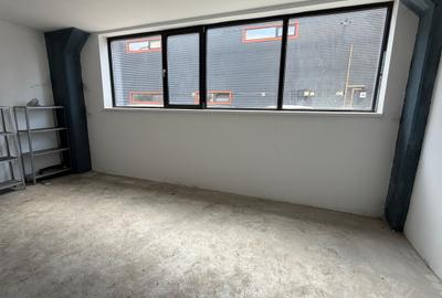 Spațiu industrial, 300 mp în Zona industrială