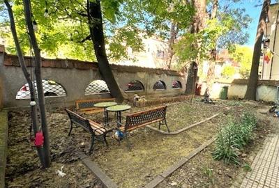 Casă cu 8 camere în Kiseleff
