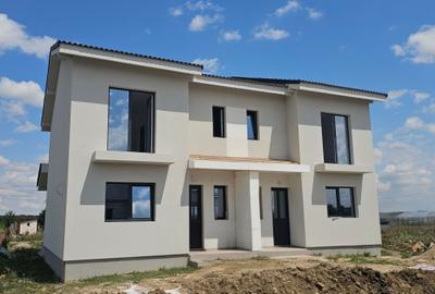 Duplex P+E in Mosnita Veche - 1