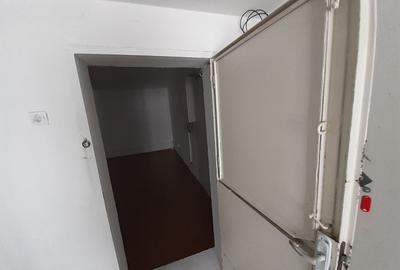 Spatiu depozitare 360 mp in zona Obor - Colentina - 8