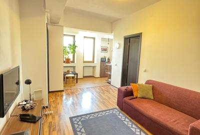 Apartament cu 3 camere semidecomandat în Tătărași