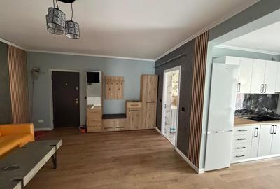Apartament cu 2 camere decomandat în Est