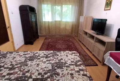Apartament cu 2 camere decomandat în Crângași