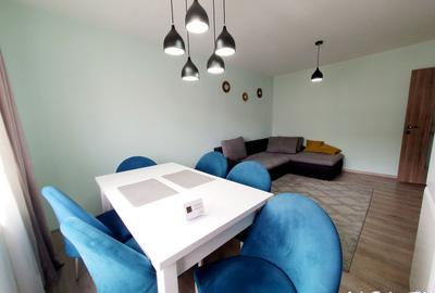 Apartament cu 2 camere decomandat, mobilat în Central