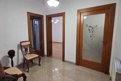 UNIRII-PIATA ALBA IULIA, inchiriere vila 5 camere, singur  curte - 5