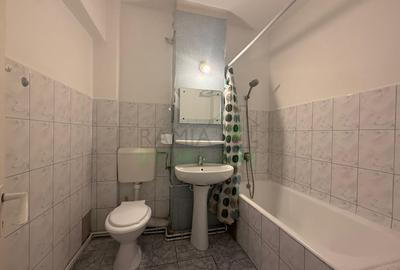 Apartament 3 camere decomandat cu 2 băi în Calea București - 13