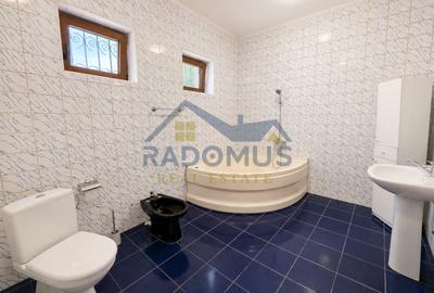 Vila 4 camere | Teren 532 mp | Piscina si foisor | Str. Lupeni - 18