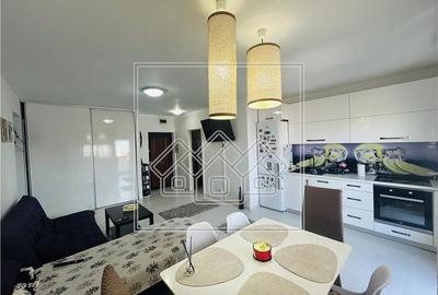 Apartament cu 3 camere nedecomandat în Hipodrom 1