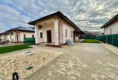Casă individuală cu 3 camere în Păulești