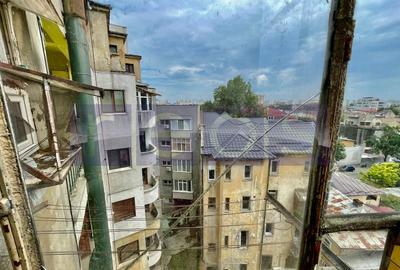 VANZARE APARTAMENT 3 CAMERE DACIA EMINESCU 80MP SEMIDECOMANDAT TERASA MARE - 11