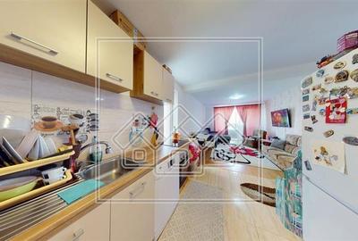 Apartament mobilat, 2 camere, 2 balcoane, loc de parcare -T. Ricci - 7