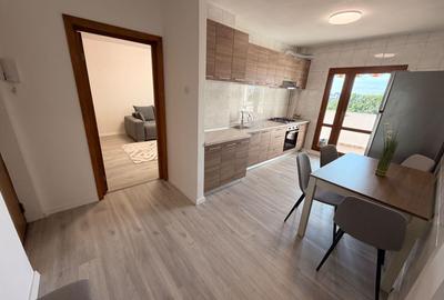 Apartament cu 3 camere, mobilat în 13 Septembrie