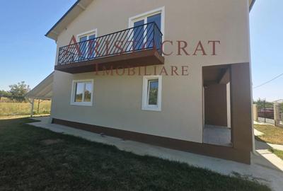 Casă cu 5 camere în Corbeanca