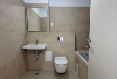 Apartament cu 3 camere decomandat în Tractorul