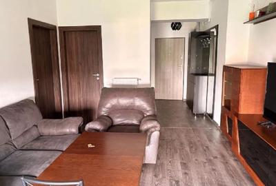 Apartament cu 2 camere semidecomandat în Calea Călărașilor