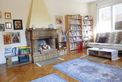 Apartament 5 camere, locatie excelenta! - 1