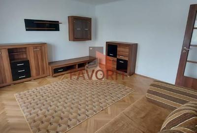 Apartament cu 3 camere decomandat, mobilat în Complex Studențesc