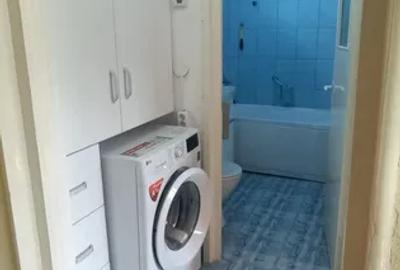 Numar camere: 3  Localizare:  Zona Bd. N. Balcescu –  Jud. Buzau  Etaj: 3 din 4 - 2