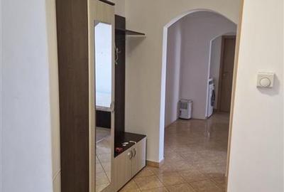 Decomandat la etajul 2 cu 2 bai, mobilat - 6