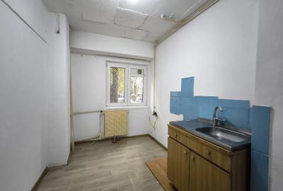 Garsoniera spatioasa 47 mp Militari zona Lujerului Uverturii bloc 1986 - 5