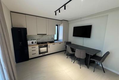 Apartament cu 2 camere decomandat, mobilat în Central