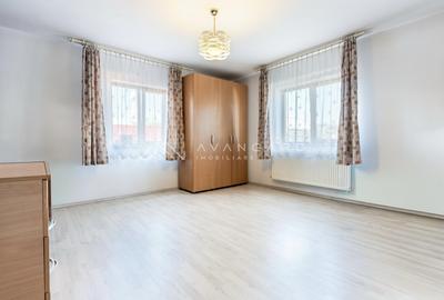 Casă tip duplex retrasă de la strada principală, Gilău - 5