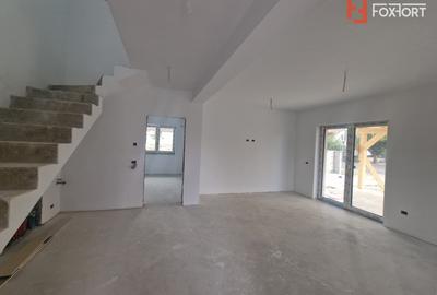 Duplex de vanzare cu 4 camere, cartier Europa, Mosnita Noua - 1