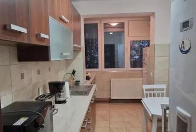 Apartament 2 camere, zona Hipodrom 3 - 5