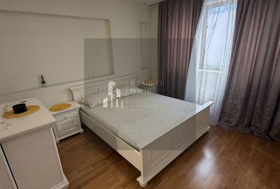 Apartament cu 3 camere semidecomandat, mobilat în Apărătorii Patriei