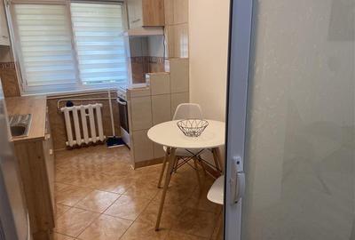 Apartament 2 camere, zona Gara , etaj 1 din 4 , renovat integral , mobilat compl - 20