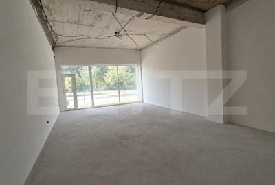 Spațiu comercial, de 65.00 mp, în Central