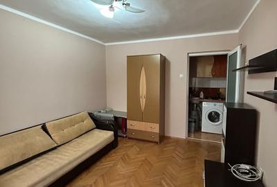 GARSONIERA DE VANZARE MICRO 19 - 1
