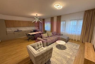 Apartament cu 4 camere decomandat în Herăstrău
