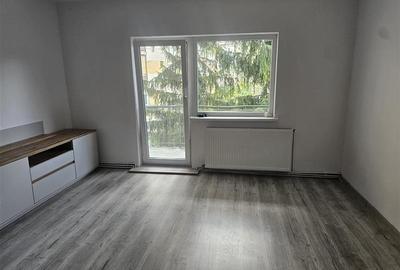 Apartament cu 2 camere semidecomandat în Lenin