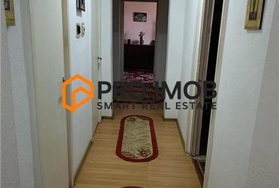Apartament 3 camere cf 1 decomandat zona Micro 5 - 7