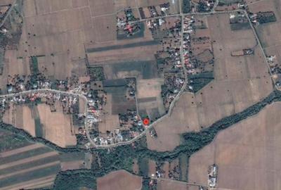 Spatiu comercial si teren de vanzare - 1
