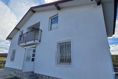 Casa noua cu etaj la Cervicesti - 1