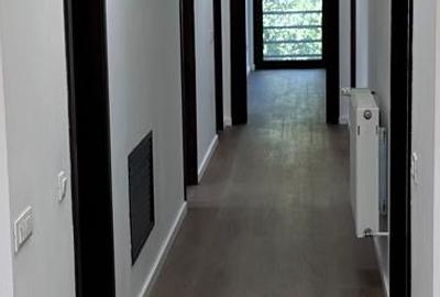 Apartament cu 4 camere în Kiseleff