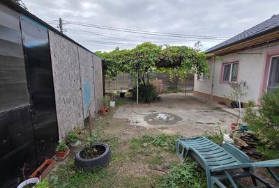 Schitu-Costinesti,casa,teren 547mp,17 m deschidere,situata langa gara,75000 euro - 3
