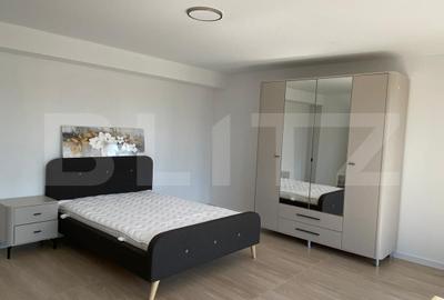 Apartament cu 3 camere decomandat, mobilat în Central