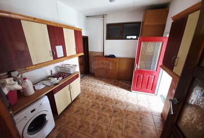 Hotel / Pensiune cu 7 camere de vânzare - 51